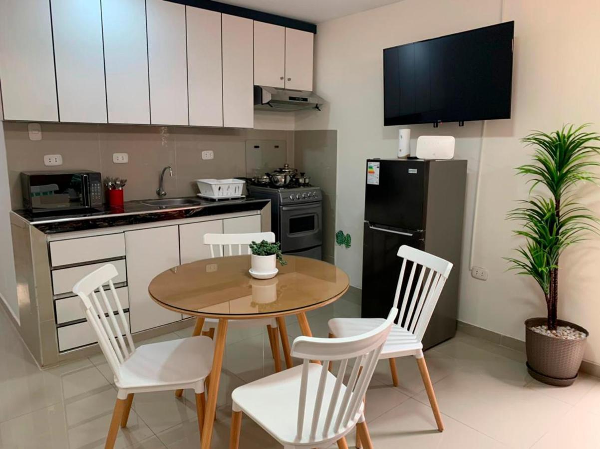 Acogedor Departamento Amoblado En San Miguel, Primer Piso, Wifi. Lima Kültér fotó